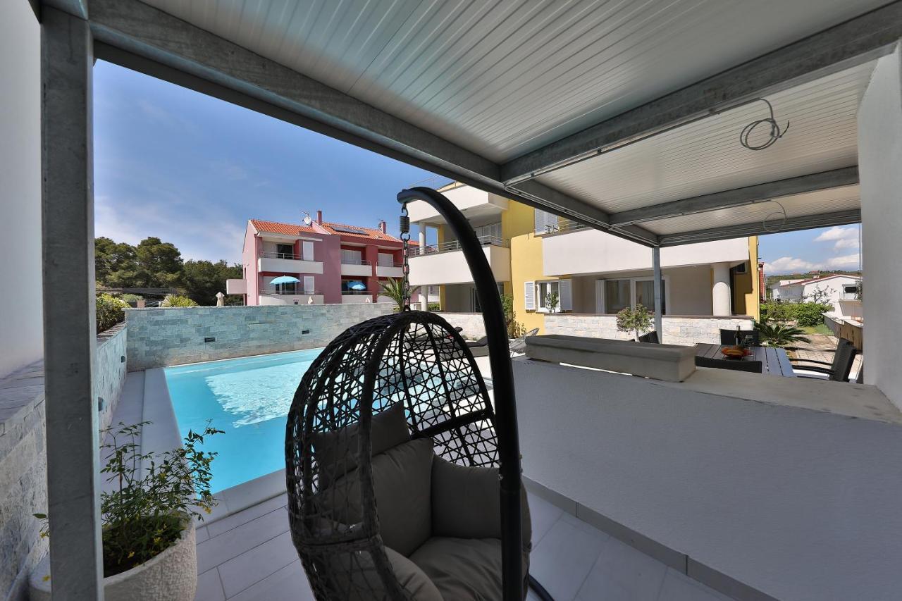 Luxury Villa Nada With Pool Petrcane Eksteriør billede