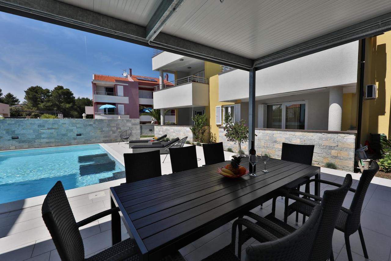 Luxury Villa Nada With Pool Petrcane Eksteriør billede